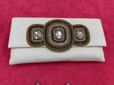 White 3 stones clutch, 2  in a pack